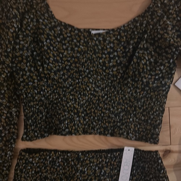 Two-Piece floral skirt and top Set - Nordstrom NWT - Picture 6 of 6